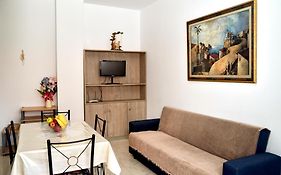 Antonios Apartments